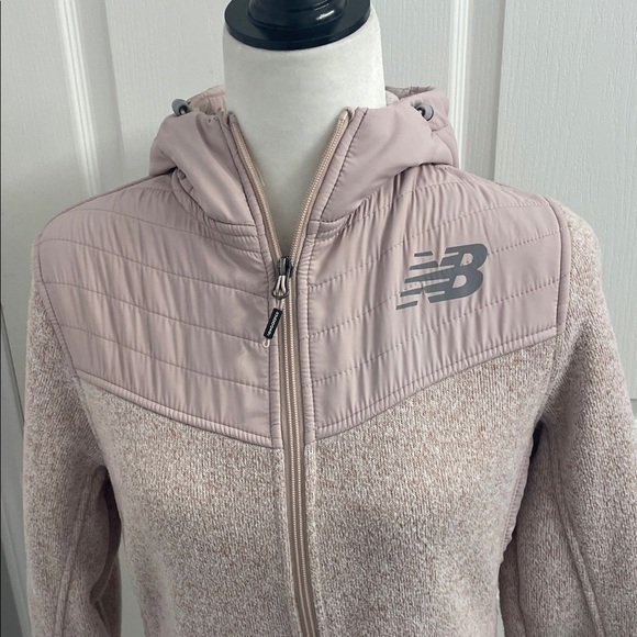 New Balance Women's Light Pink Hoodie Jacket 4 Pockets Sz M - Picture 3 of 13